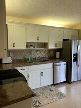 8042 SE Villa Cir in Hobe Sound, FL - Building Photo - Building Photo