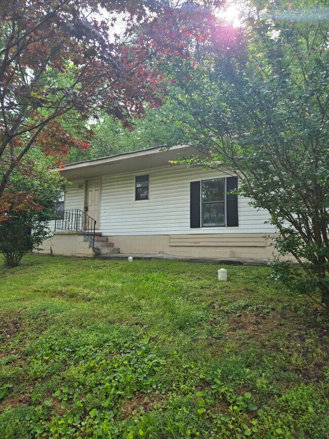 property at 1726 Ashmore Ave