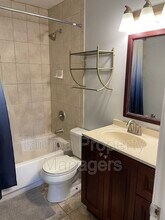 9015 Westchester Cir in Tampa, FL - Building Photo - Building Photo