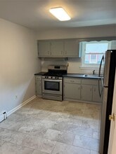 35 Prairie Ave in Suffern, NY - Building Photo - Building Photo