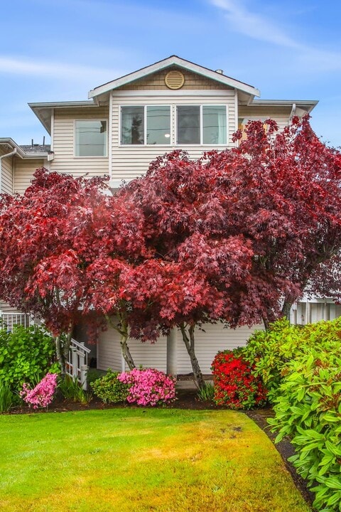 4133 156th St SW in Lynnwood, WA - Foto de edificio