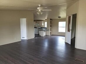 71 Cumberland Ln in Ardmore, OK - Building Photo - Building Photo