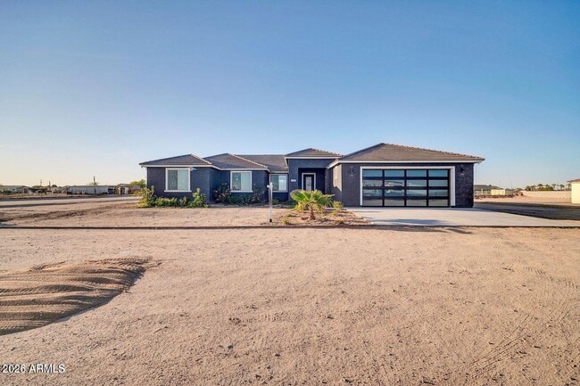 property at 22548 W Huntington Dr