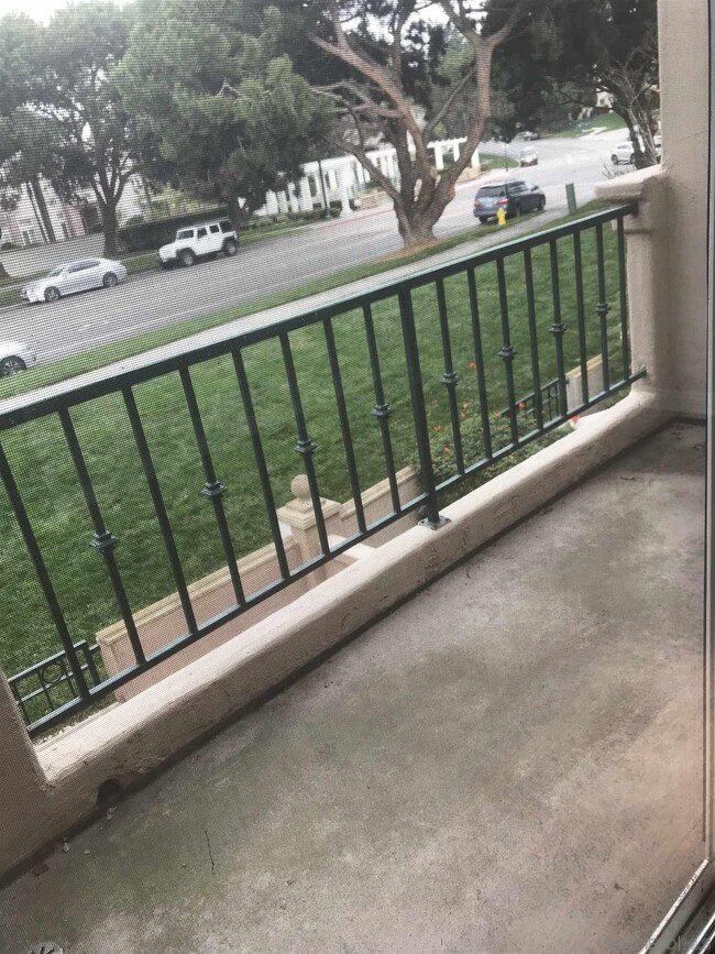 7265 Calabria Ct in San Diego, CA - Building Photo - Building Photo
