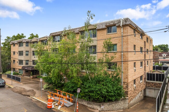 Condos at Lake Harriet II in Minneapolis, MN - Building Photo - Building Photo