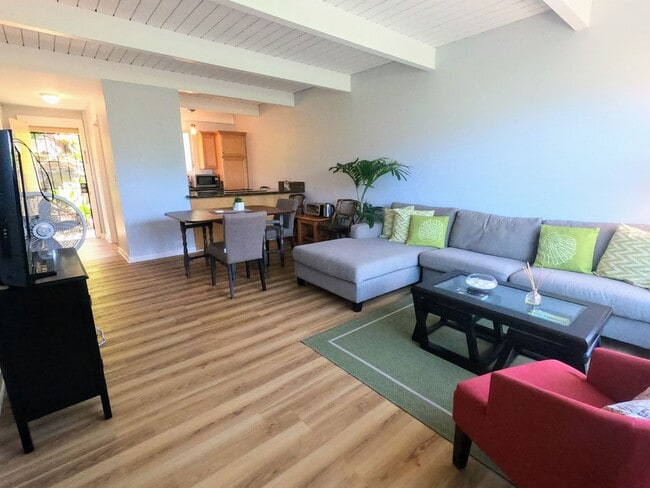 property at 4958 Kilauea Ave