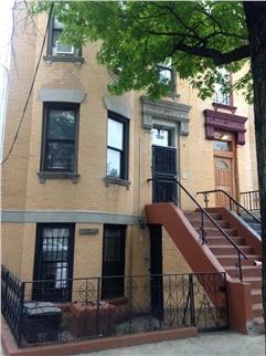 1045 Morris Ave in Bronx, NY - Building Photo