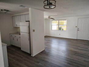 5320 S Lockwood Ridge Rd, Unit 5320 R in Sarasota, FL - Building Photo - Building Photo