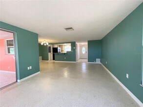 10120 Willow Dr in Port Richey, FL - Building Photo - Building Photo