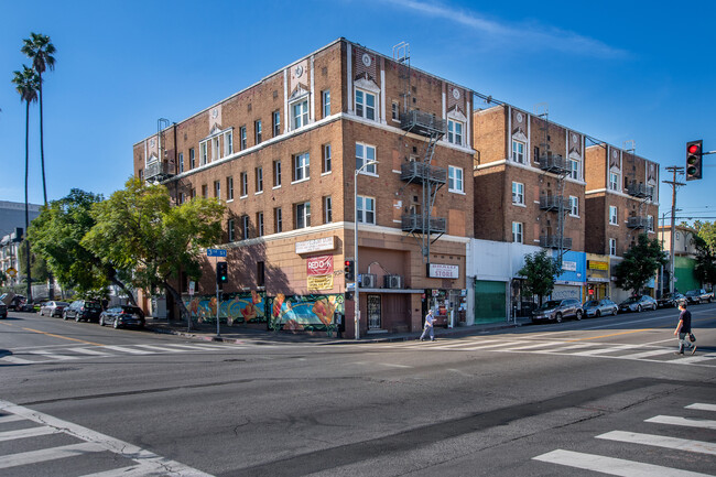 Flint 301 S Kenmore LLC in Los Angeles, CA - Building Photo - Building Photo