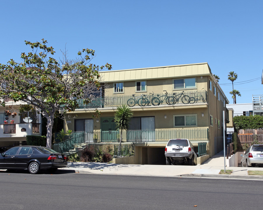 1249 9th St in Santa Monica, CA - Foto de edificio