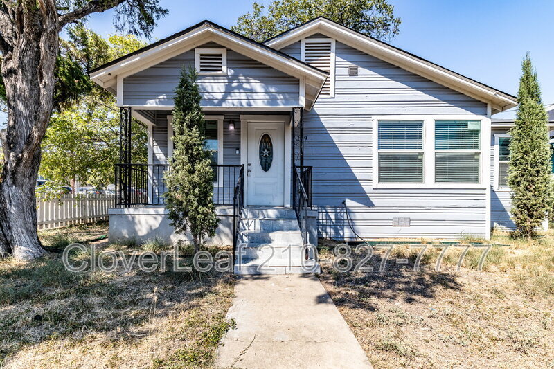 139 Hansford St in San Antonio, TX - Building Photo