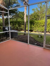 8310 Village Edge Cir in Ft. Myers, FL - Building Photo - Building Photo