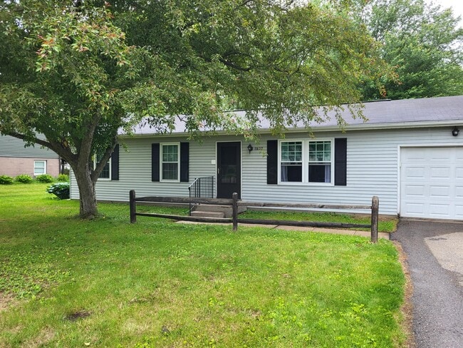 property at 1852 Churchill Downs Rd