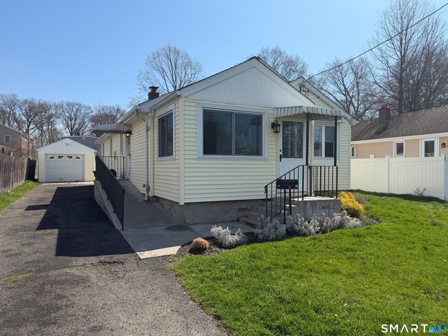 65 Roseville St in Fairfield, CT - Building Photo - Building Photo