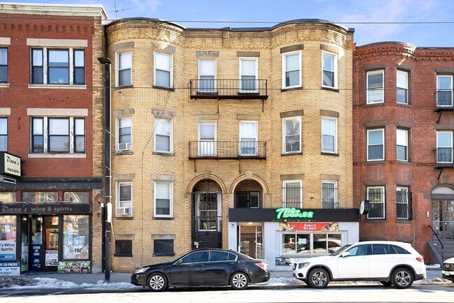 property at 754 Huntington Ave