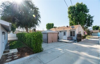 132 Pamela Rd in Monrovia, CA - Building Photo - Building Photo