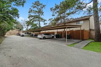 407 W Semands St in Conroe, TX - Building Photo - Building Photo