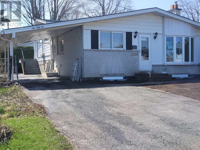 1056 Harkness Ave