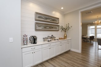 Old Battles Place in Fairhope, AL - Foto de edificio - Interior Photo