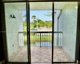 4623 NW 97th Ct in Doral, FL - Building Photo - Building Photo