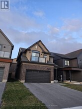 7537 Splendour Dr in Niagara Falls, ON - Building Photo - Building Photo