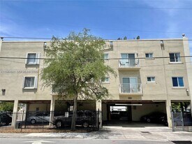 3201 W Flagler St in Miami, FL - Building Photo