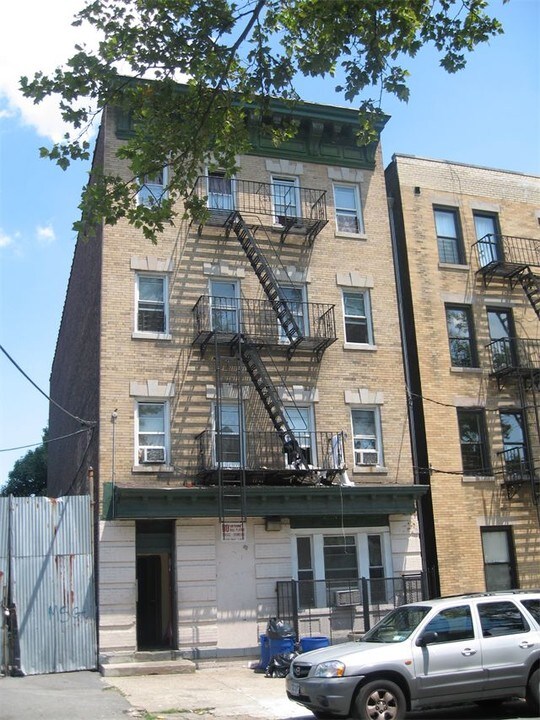 209 Franklin Ave in Mount Vernon, NY - Building Photo