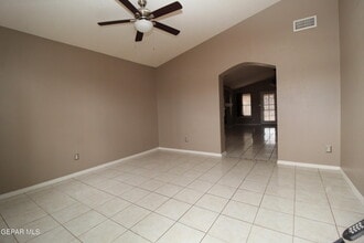 14032 Lago Seco Dr in Horizon City, TX - Building Photo - Building Photo