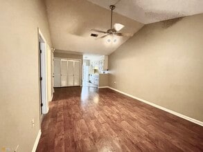 230 Lanier Dr in Statesboro, GA - Foto de edificio - Building Photo
