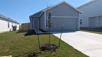 620 Marty Allen Lp in Jarrell, TX - Building Photo