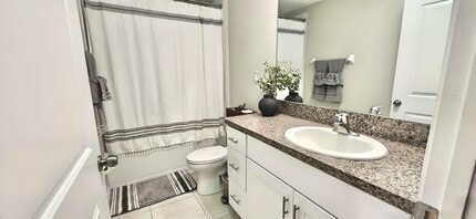 3010 Lytton Hall Dr in Zephyrhills, FL - Building Photo - Building Photo