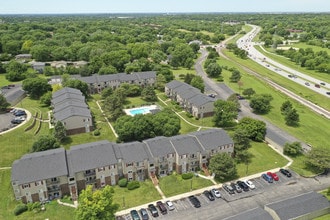 The Lodge in Lincoln, NE - Building Photo - Building Photo