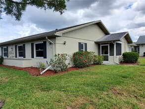 1905 Canterbury Ln in Sun City Center, FL - Building Photo - Building Photo