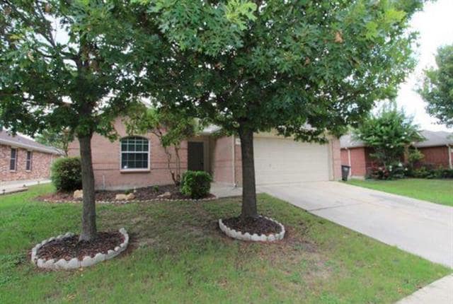 11508 Aspen Creek Dr in Fort Worth, TX - Building Photo - Building Photo