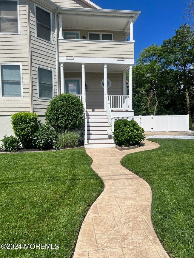 1601 West St in Point Pleasant Beach, NJ - Foto de edificio - Building Photo