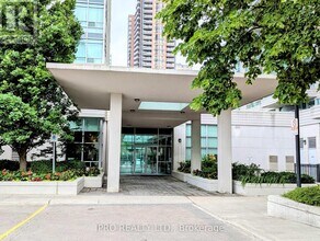 31-PH231 Bales Ave in Toronto, ON - Building Photo - Building Photo