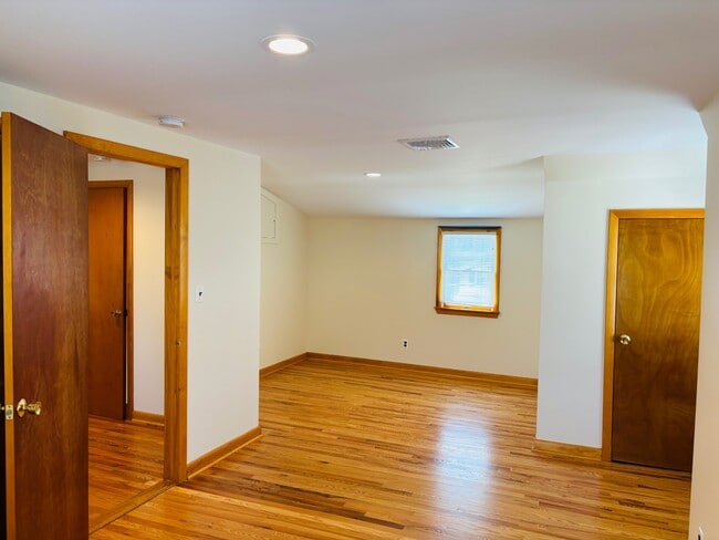 20 Union Ave in Glen Head, NY - Building Photo - Building Photo