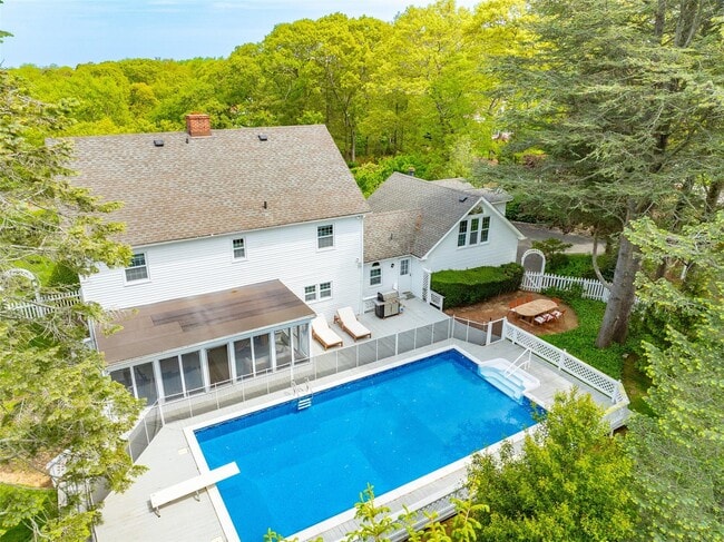 property at 110 Sleepy Hollow Ln