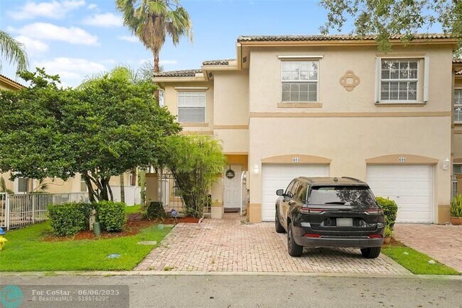 604 NW 170th Terrace in Pembroke Pines, FL - Building Photo - Building Photo