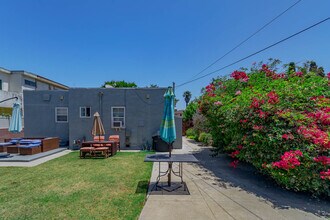 2248 20th St in Santa Monica, CA - Foto de edificio - Building Photo
