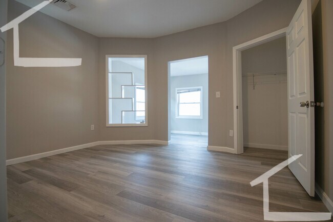25 Portsmouth St, Unit 2 in Boston, MA - Foto de edificio - Building Photo