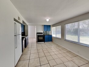 142 Lynbrook Dr in Orlando, FL - Building Photo - Building Photo