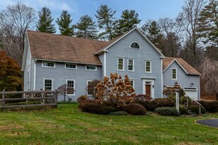 109 Dibble Hill Rd in Cornwall, CT - Building Photo
