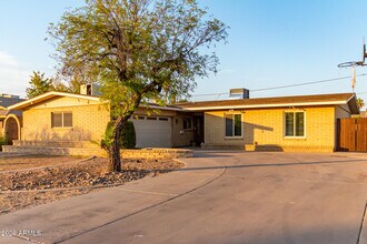 2109 S Stanley Pl in Tempe, AZ - Building Photo - Building Photo