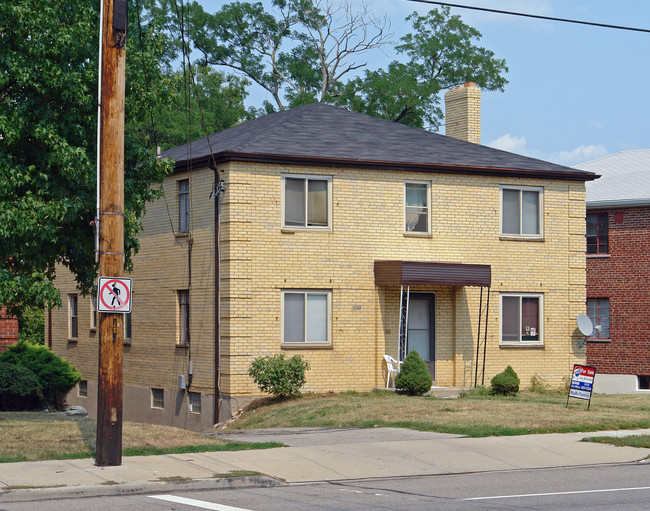 3144 Queen City Ave in Cincinnati, OH - Building Photo - Building Photo