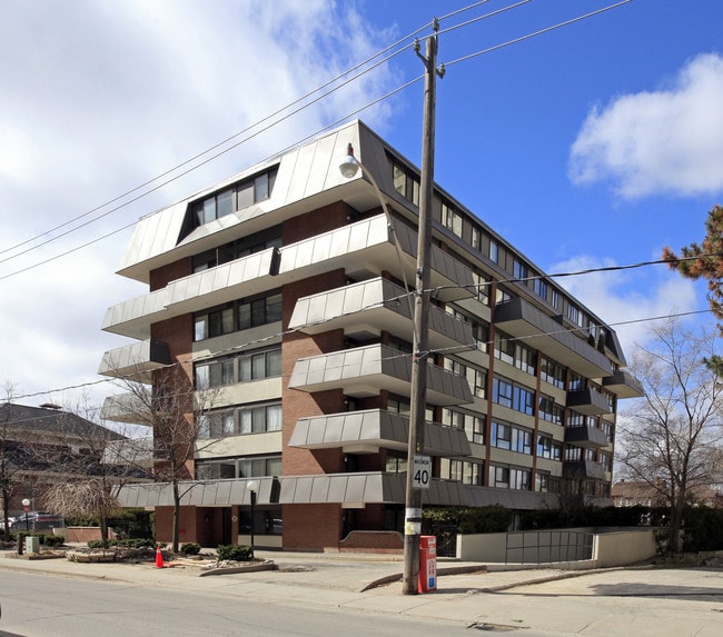 70 Erskine Ave