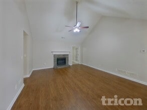 408 Crested View Dr in Loganville, GA - Building Photo - Building Photo