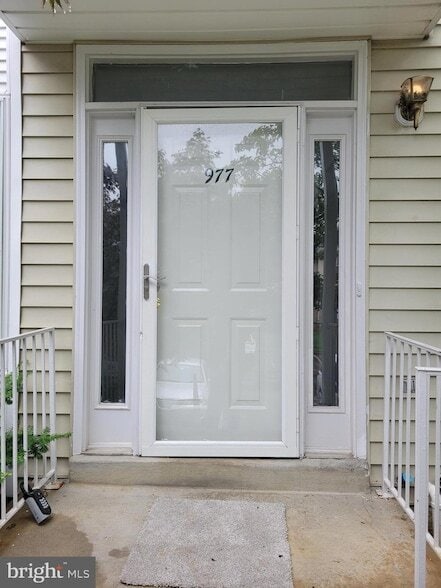 property at 977 Joshua Tree Ct