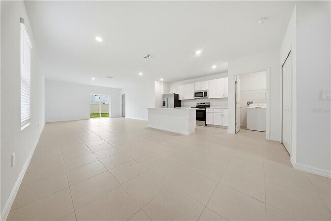 5739 Purple Finch Ave in Wimauma, FL - Building Photo - Building Photo